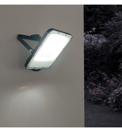 100W Avant Pro LED Outdoor Floodlight - 5700K - 4000K - Ledex Lighting UK