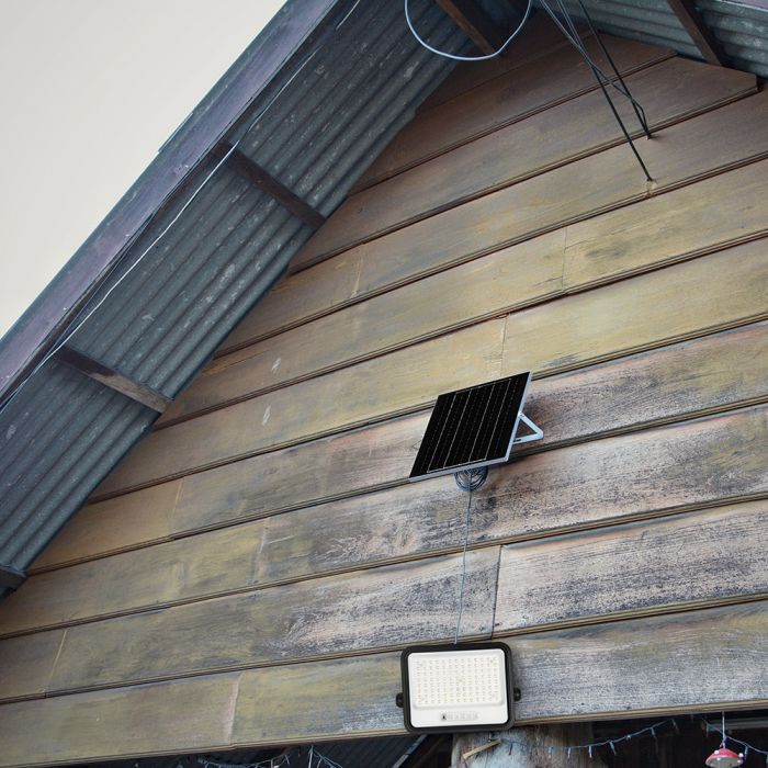 200W LED Solar Floodlight with Battery Indicator 7CCT IP65