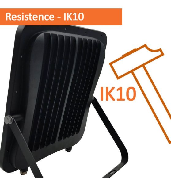 200W Outdoor AVANT PRO LED Floodlight - Flood & Spot Lights - Floodlights