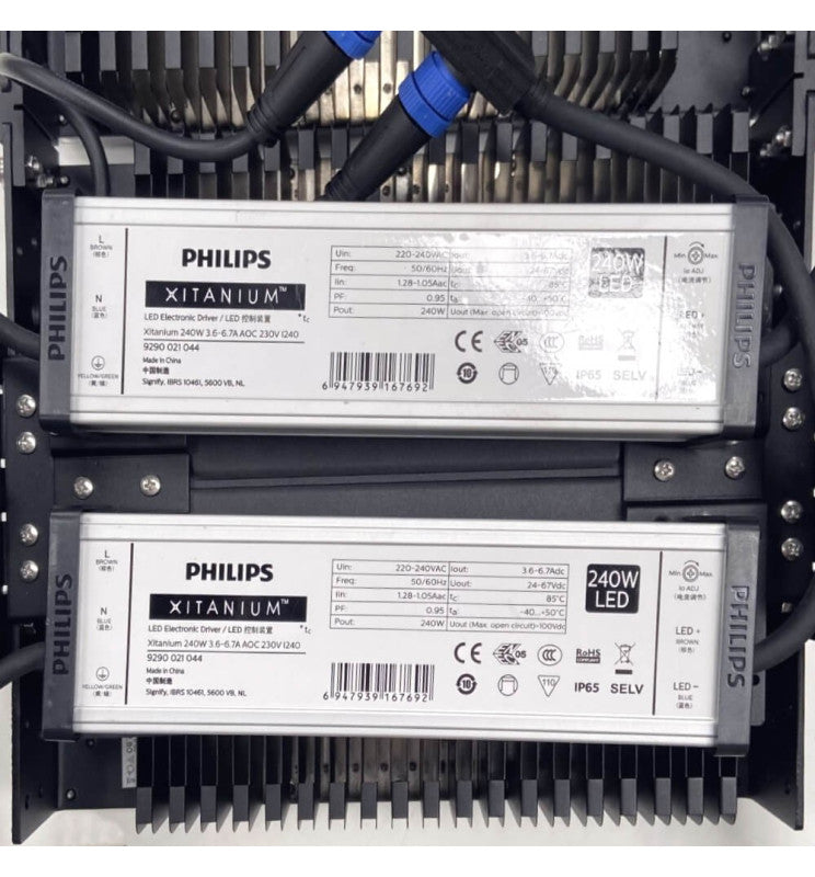 480W LED Floodlight PHILIPS Xitanium STADIUM MATRIX Bridgelux Chip - Philips Driver 160Lm/w 5000K - Flood & Spot Lights