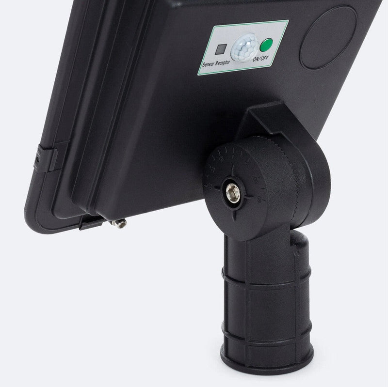 Solar LED Streetlight 1800lm with Remote Control and Motion Sensor